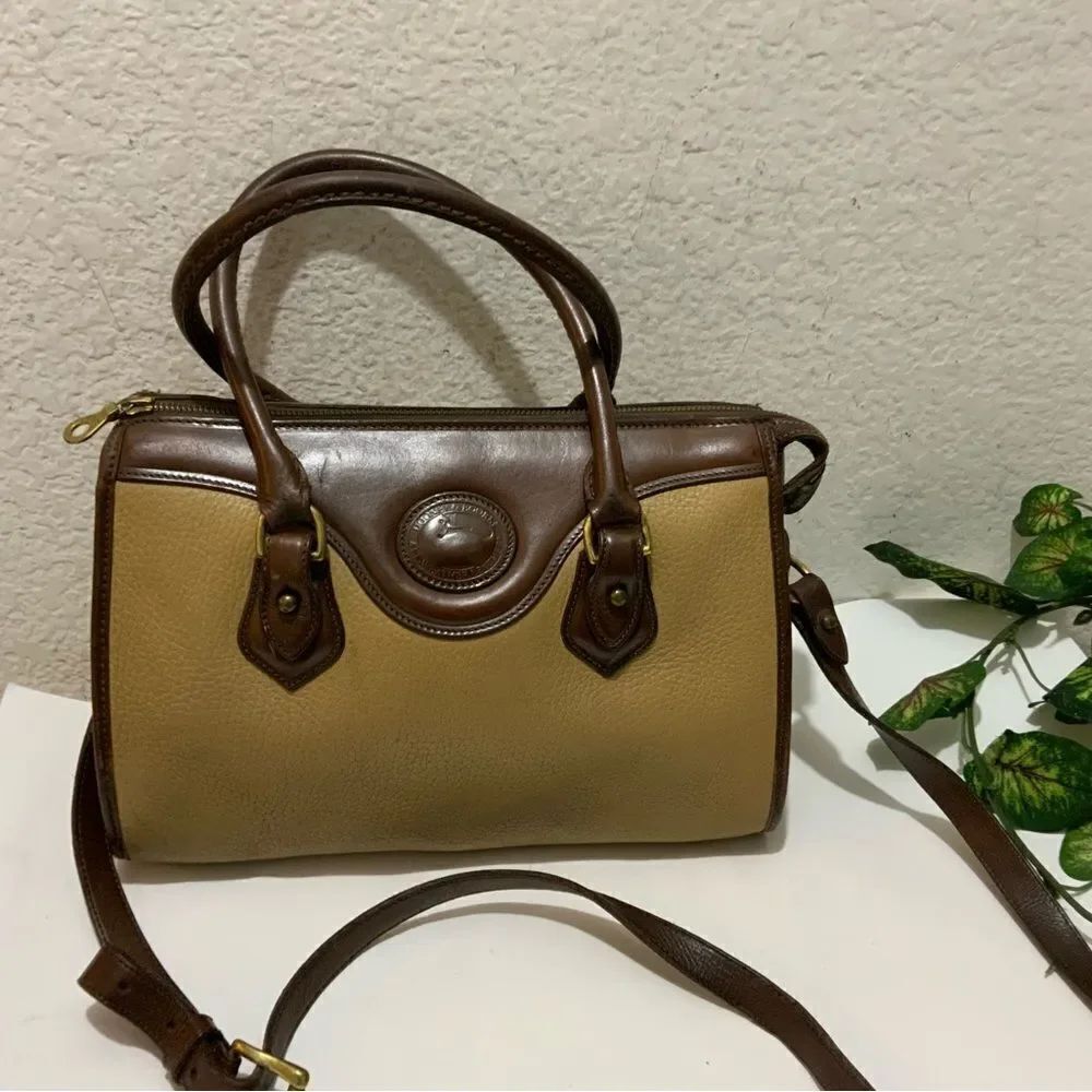 Vintage Authentic Dooney & Bourke Satchel Bag beige top color